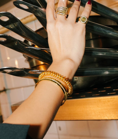 SPIRAL BANGLE