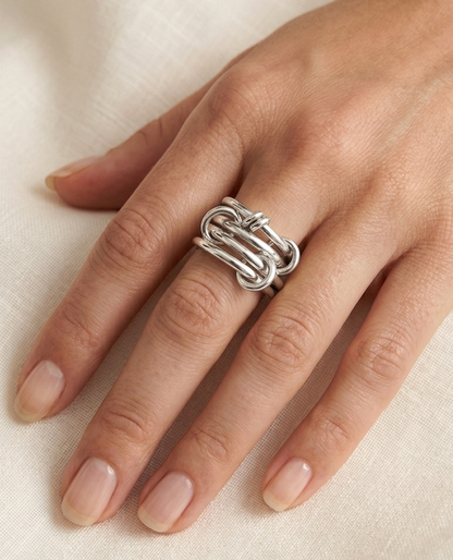 Silver Tangle Connesso
